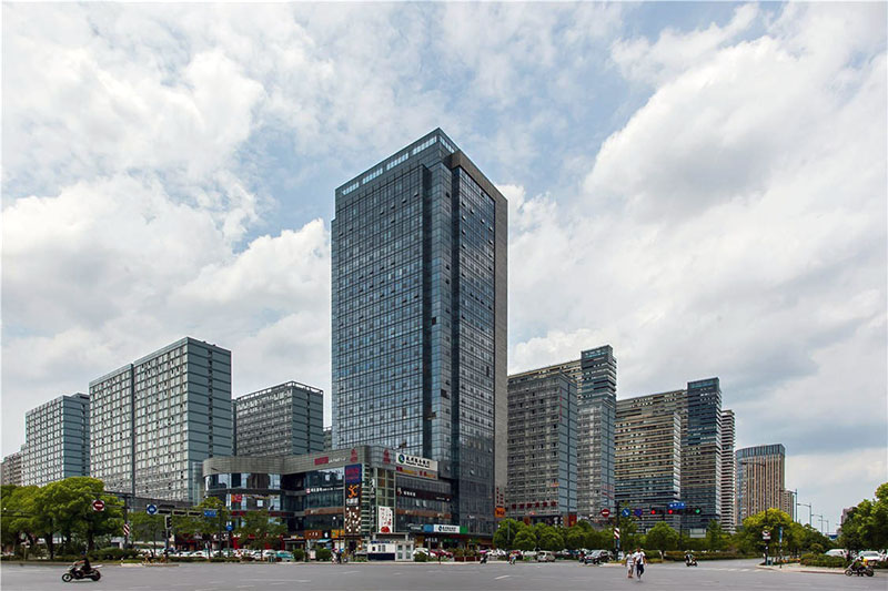 中沙金座裙樓頂空調(diào)機(jī)組和水泵噪聲治理項(xiàng)目 中沙金座裙樓頂空調(diào)機(jī)組和水泵噪聲治理項(xiàng)目